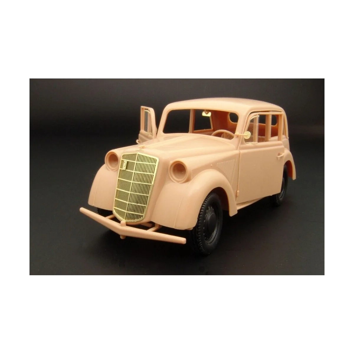 Opel OLYMPIA saloon 1937, 1/35 - Hauler HLU35021