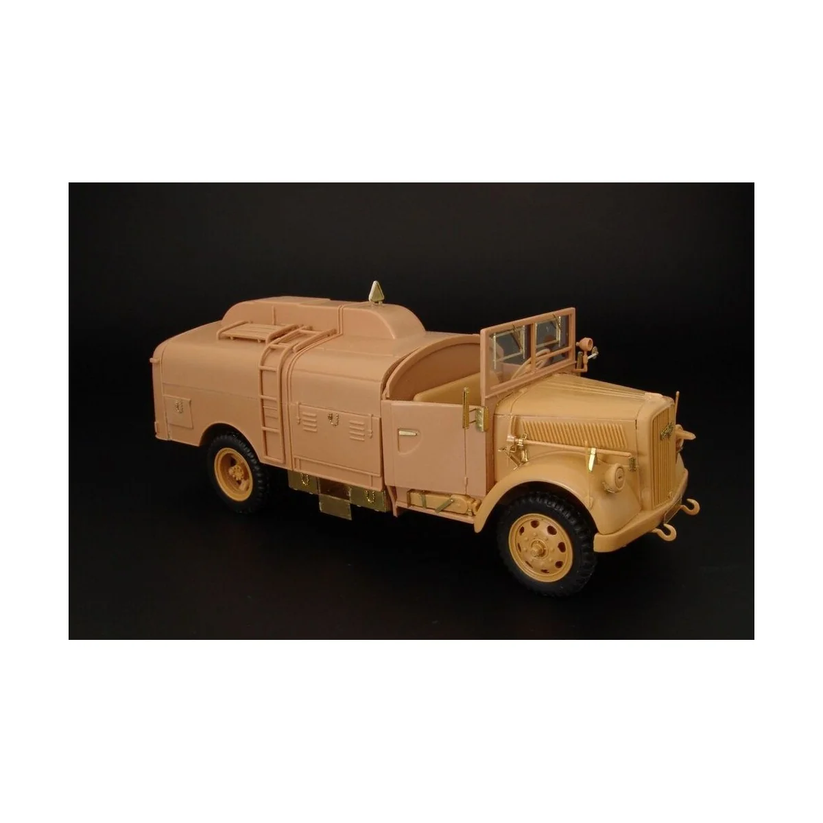 Opel Blitz Tankwagen (Italeri), 1/35 - Hauler HLU35038