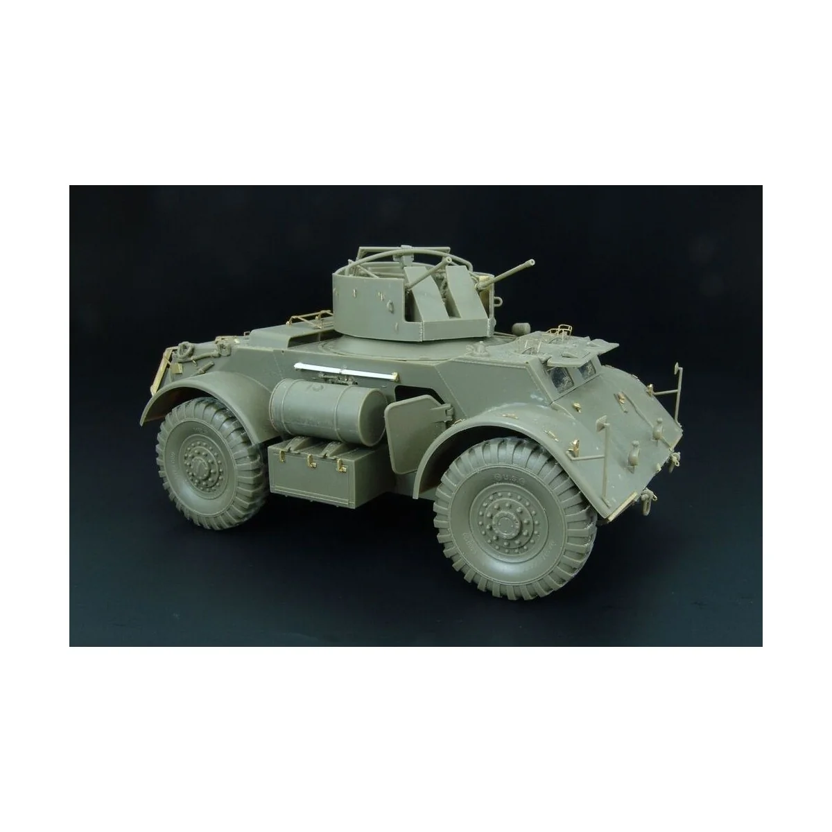 T17E2 AA Staghound, 1/35 - Hauler HLU35052