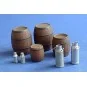 Wooden barrels and milk cans, 1/35 - Hauler HLU35080