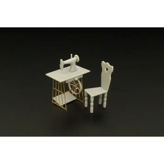 Singer sewing machine, 1/35 - Hauler HLU35085