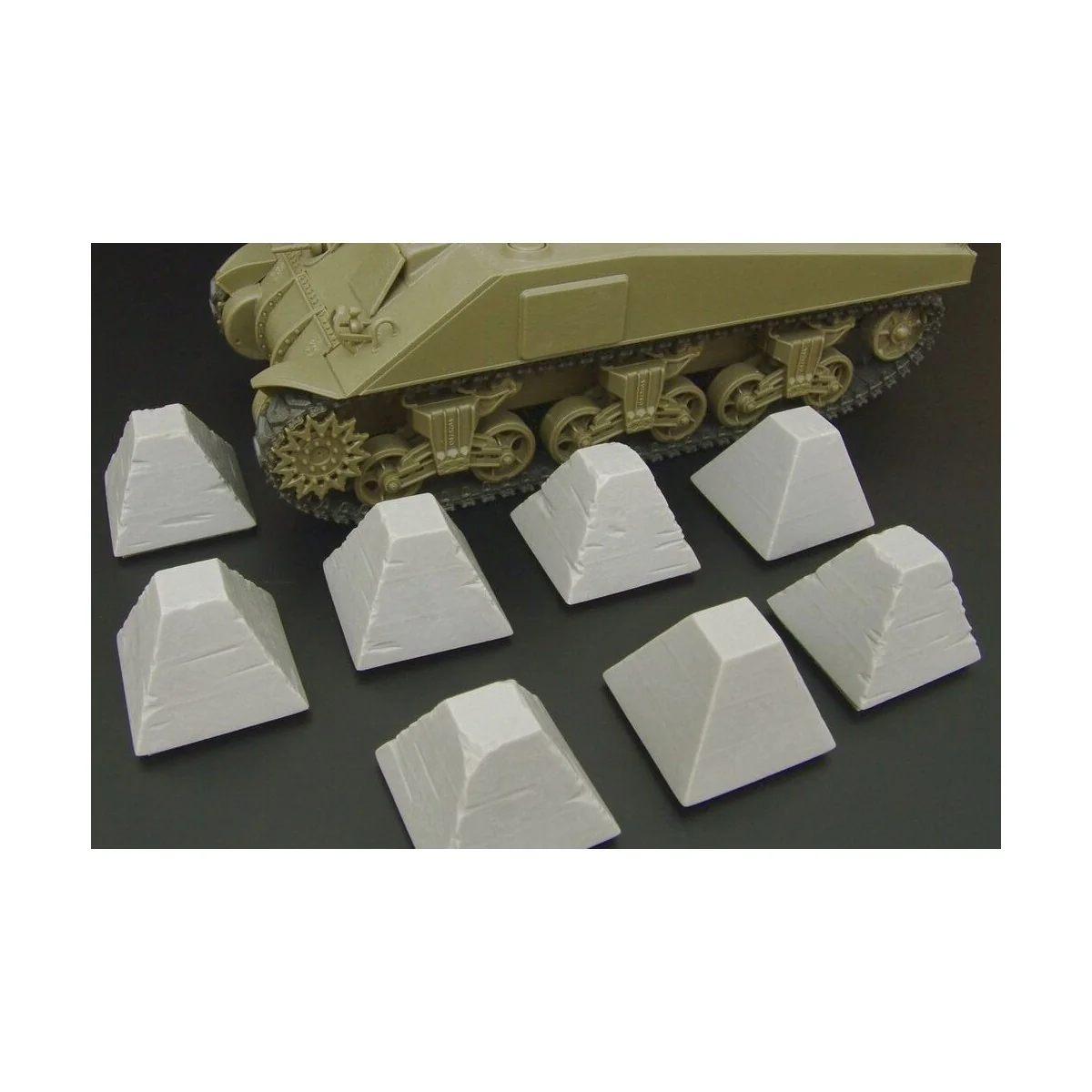 Dragon’s Teeth tank traps, 1/35 - Hauler HLU35096