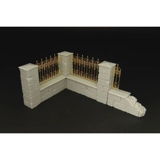 Castle fence, 1/35 - Hauler HLU35106