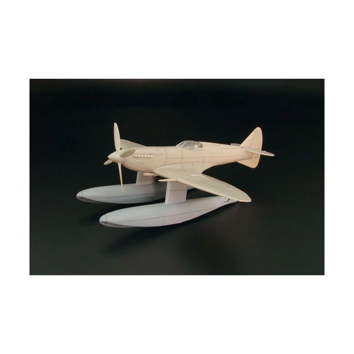 Spitfire Mk IX Floatplane, 1/72 - Brengun BRP72019