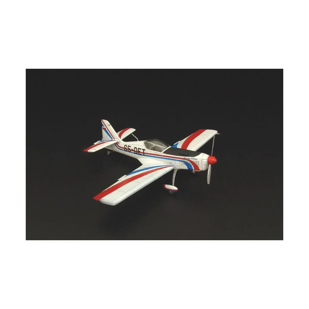Zlin Z-50M, 1/72 - Brengun BRP72022