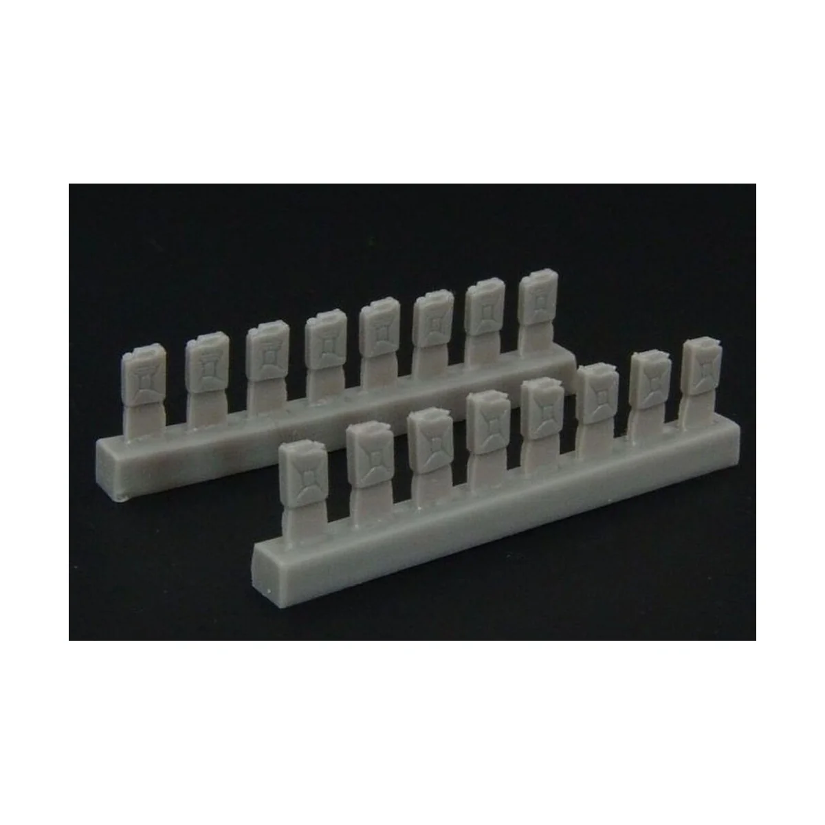 German fuel cans, 1/144 - Brengun BRL144010