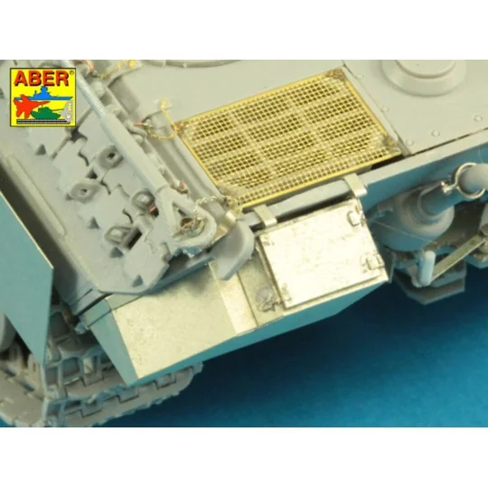 Pz.Kpfw. V Ausf.D & A ( i.Kfz.171) Panther (Takom), 1/35 - Aber Mod...