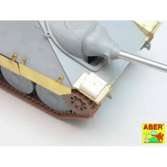 Sd.Kfz. 138/2 ''Hetzer''-early, middle version, 1/35 - Aber Models ...