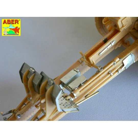 German 105 mm howitzer LeFH 18, 1/35 - Aber Models 35154
