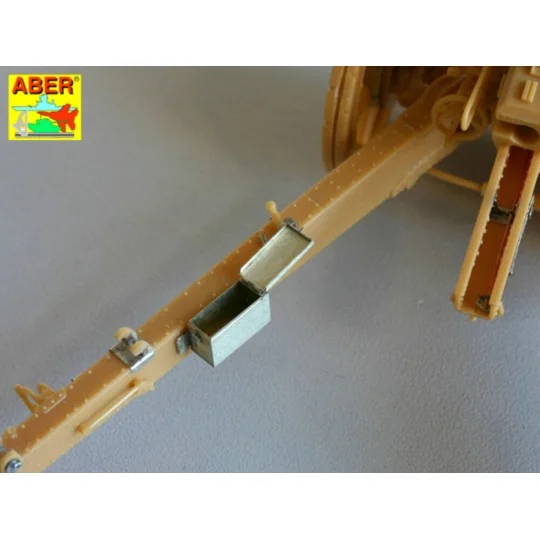 German 105 mm howitzer LeFH 18, 1/35 - Aber Models 35154