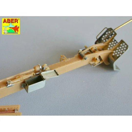 German 105 mm howitzer LeFH 18, 1/35 - Aber Models 35154