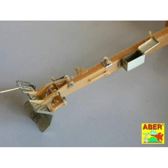 German 105 mm howitzer LeFH 18, 1/35 - Aber Models 35154