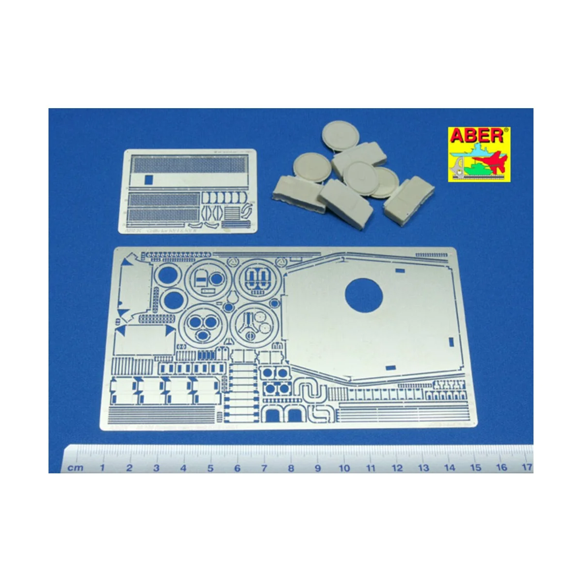 Russian Heavy Tank KV-II Vol.1 - basic set, 1/35 - Aber Models 35166