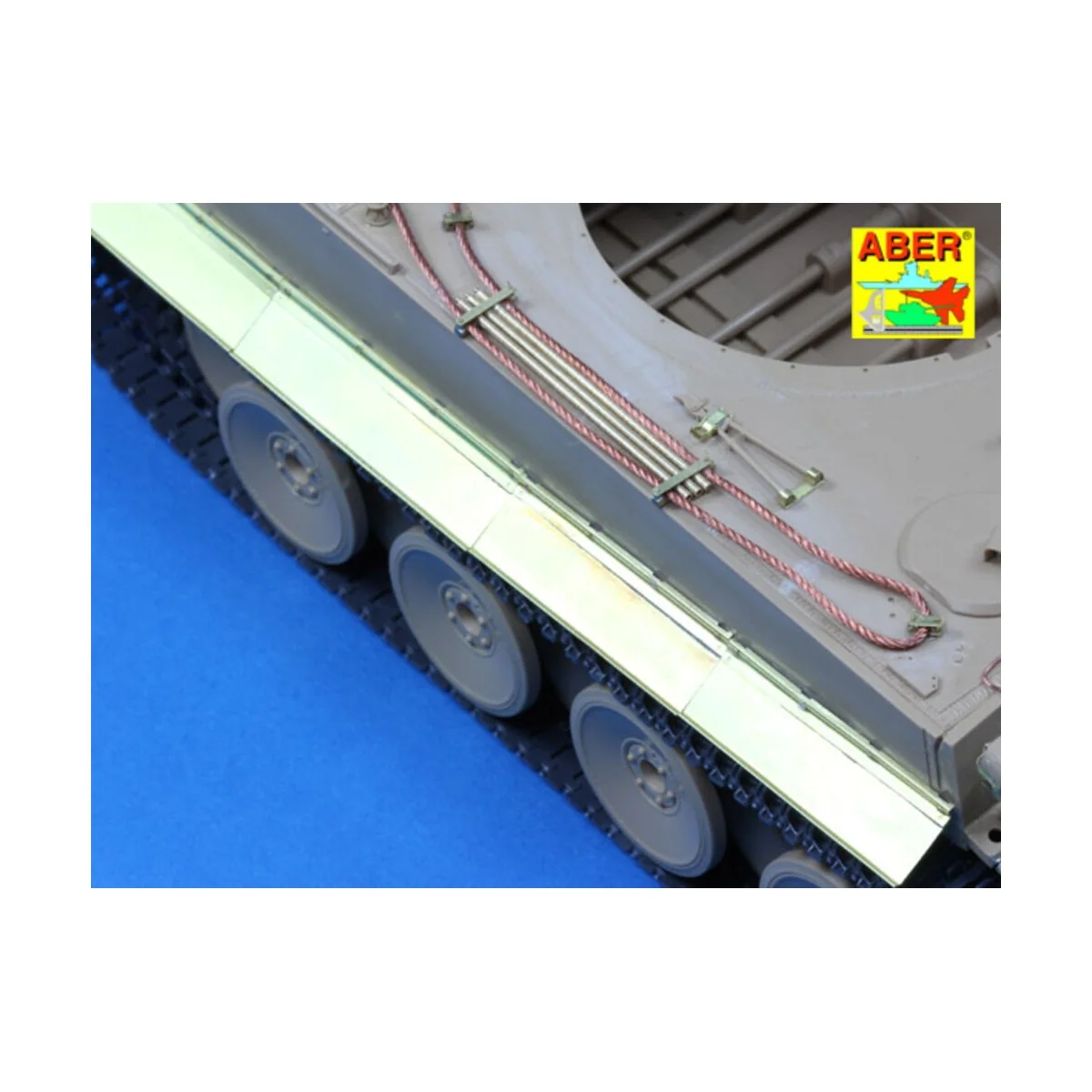 Fenders and exhaust covers for Tiger I (for early model in Africa),...