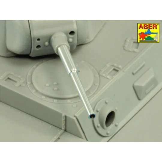 Main Armament for Soviet Heavy Tank SMK 1x76, 2mm L-11, 1x45mm M193...