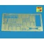 Table & four chairs type A, 1/35 - Aber Models 35D-22