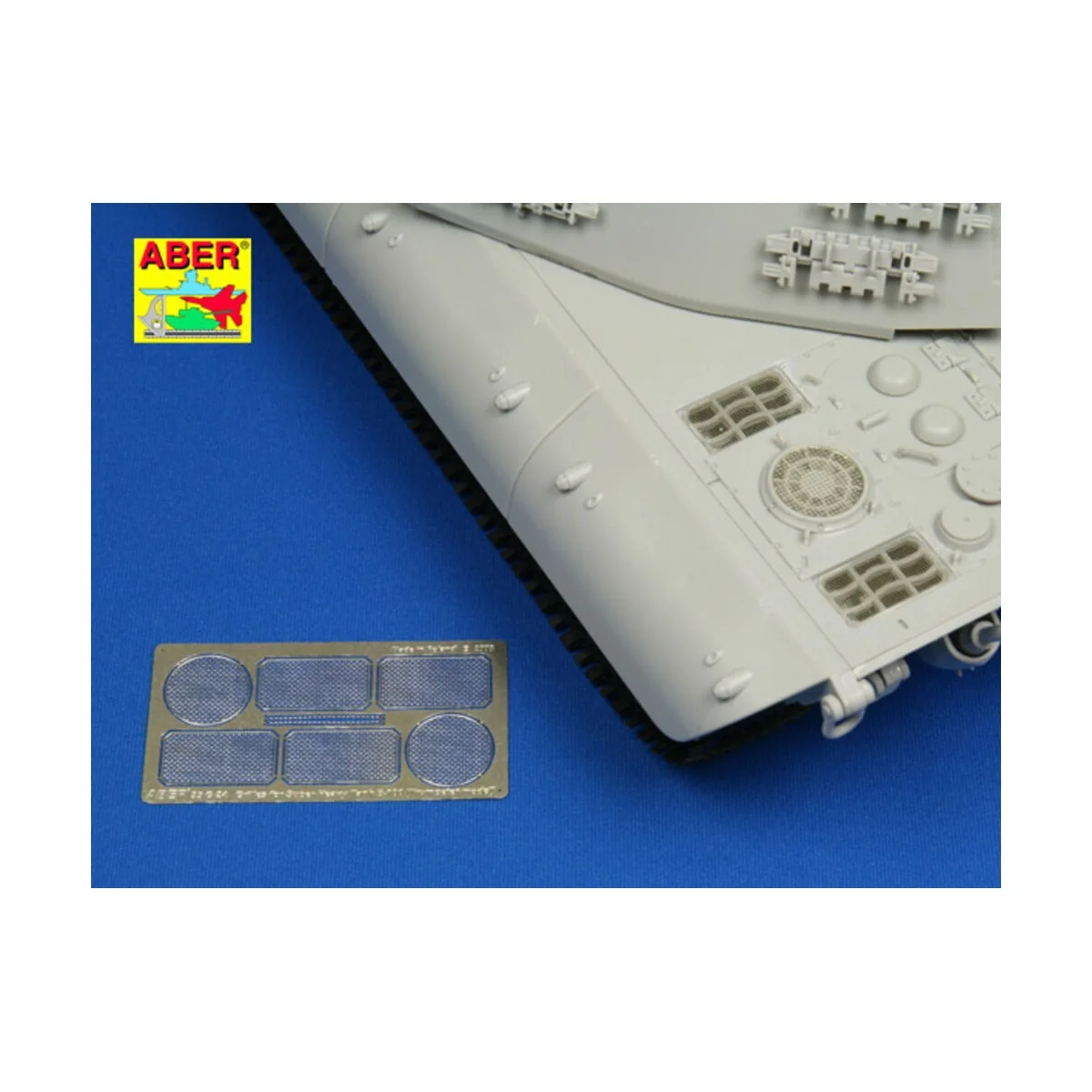 Super Heavy tank E-100, 1/35 - Aber Models 35G24