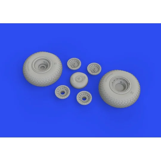 B-17 wheels cross tread 1/48 for HKM, 1/48 - Eduard Accessories 648642