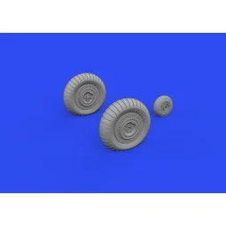 Yak-9D wheels for ZVEZDA - Eduard Accessories 648821