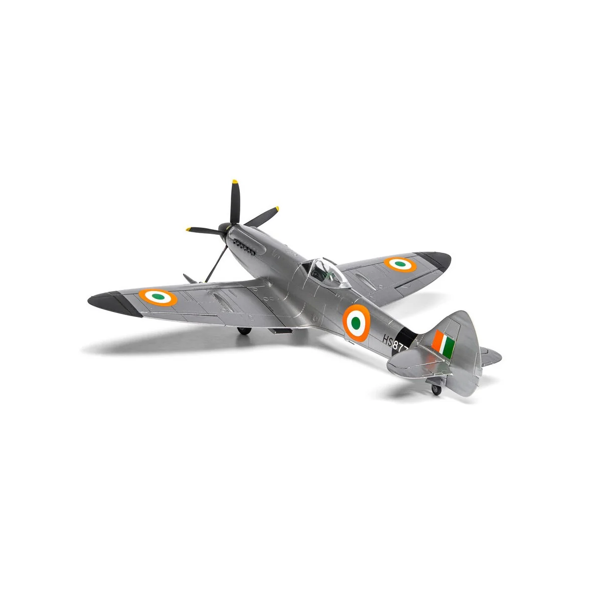 Supermarine Spitfire F Mk.XVIII, 1/48 - Airfix A05140