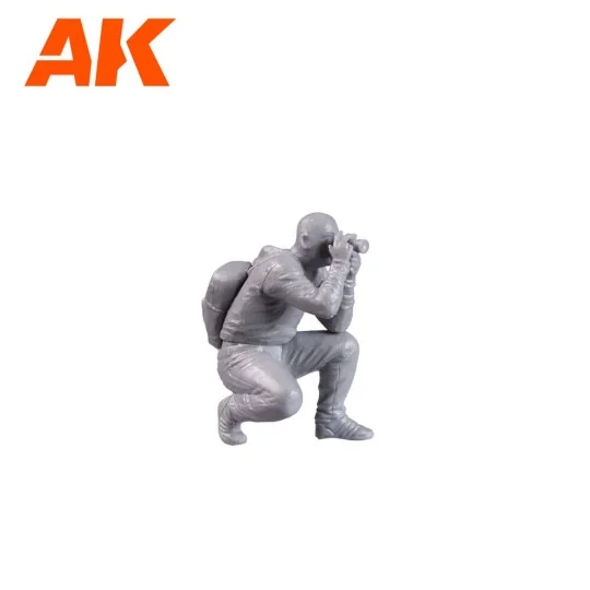Photographers (DIFFERENT ERAS) 1/35., 1/35 - AK Interactive AK35015