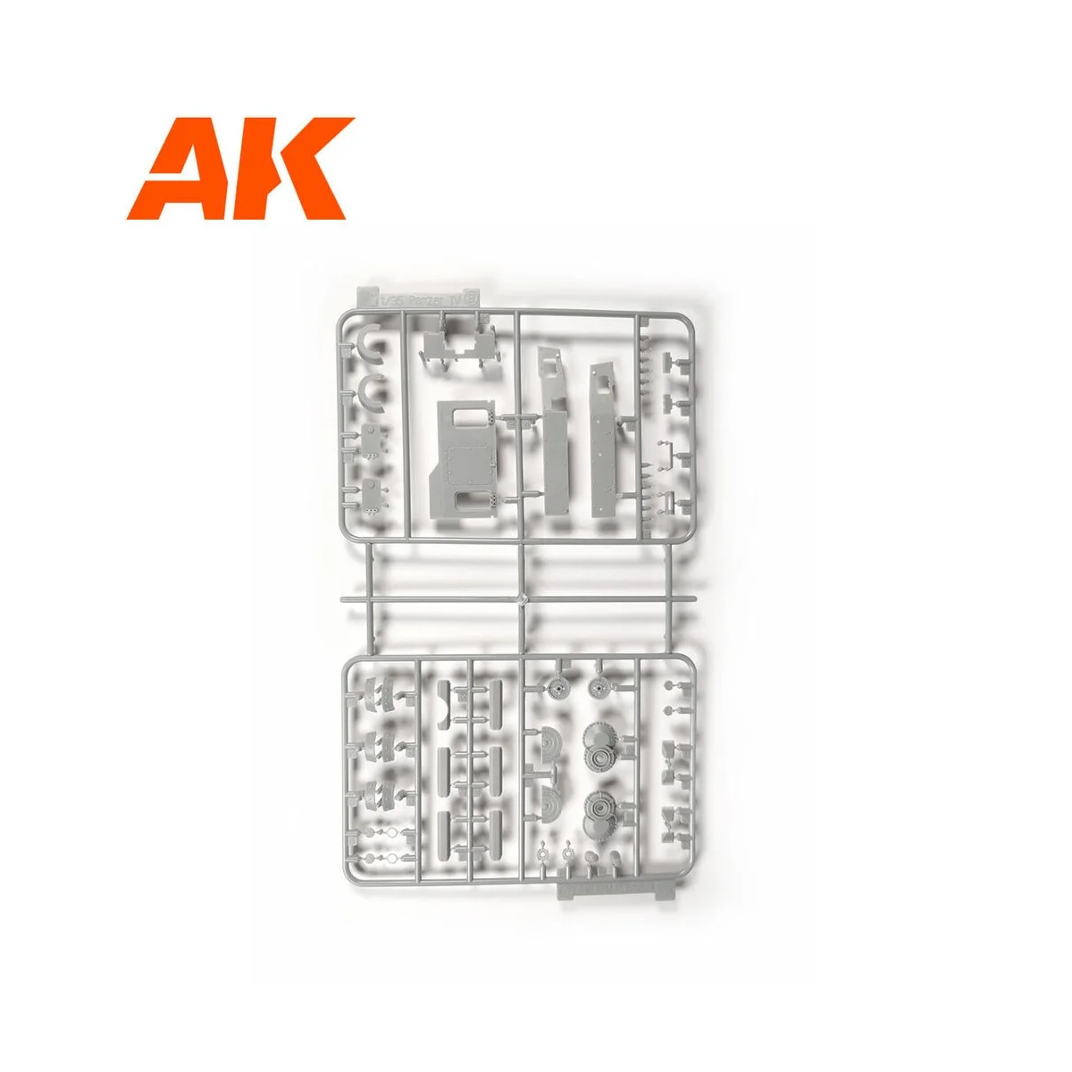 PZ.KPFW.IV AUSF.D AFRIKA KORPS+DAK PANZERFAHRER, 1/35 - AK Interact...