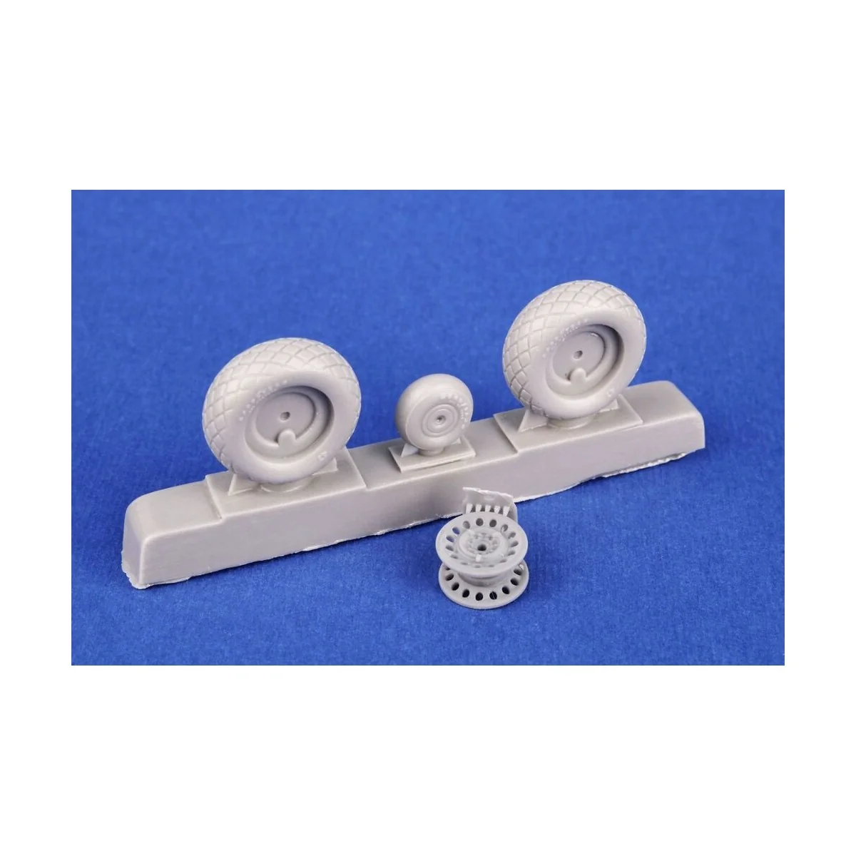 A-20 Havoc/Boston/ P-70 Nighthawk Wheels for Special Hobby, 1/72 - ...