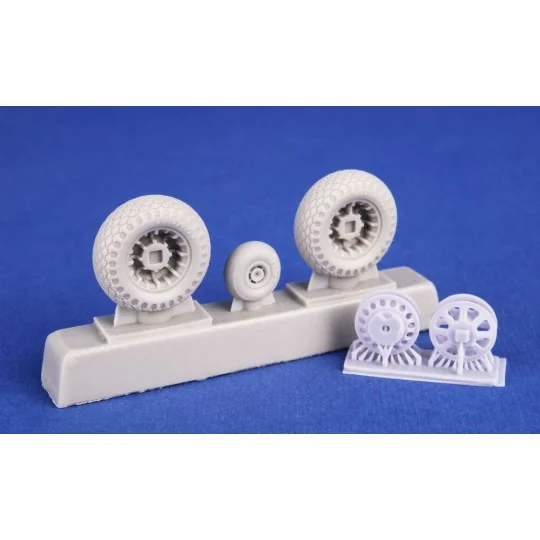A-20 Havoc/Boston/ P-70 Nighthawk Wheels/ Hubs without Covers for S...