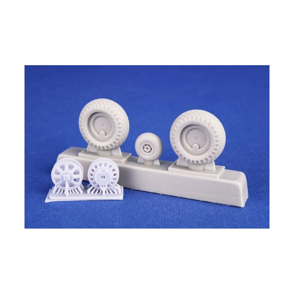 A-20 Havoc/Boston/ P-70 Nighthawk Wheels/ Hubs without Covers for S...
