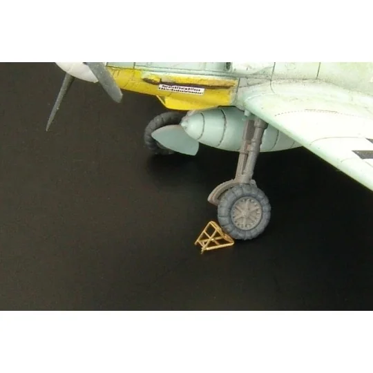 Luftwaffe wheel chocks (10pcs), 1/144 - Brengun BRL144033