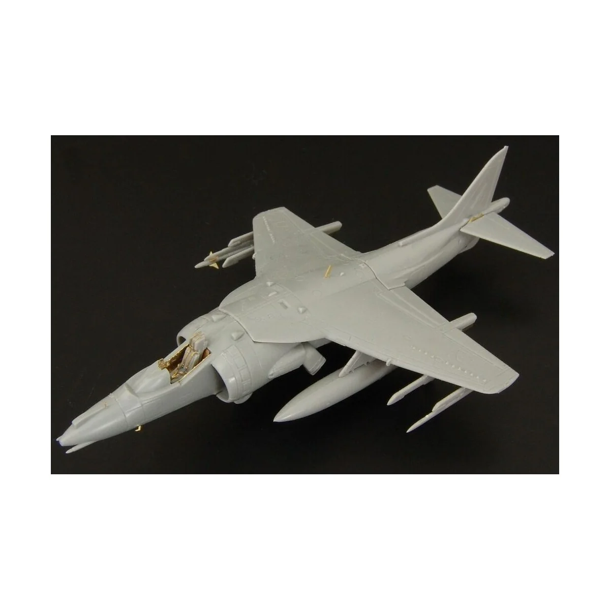 Bae Harrier GR 7, 1/144 - Brengun BRL144034