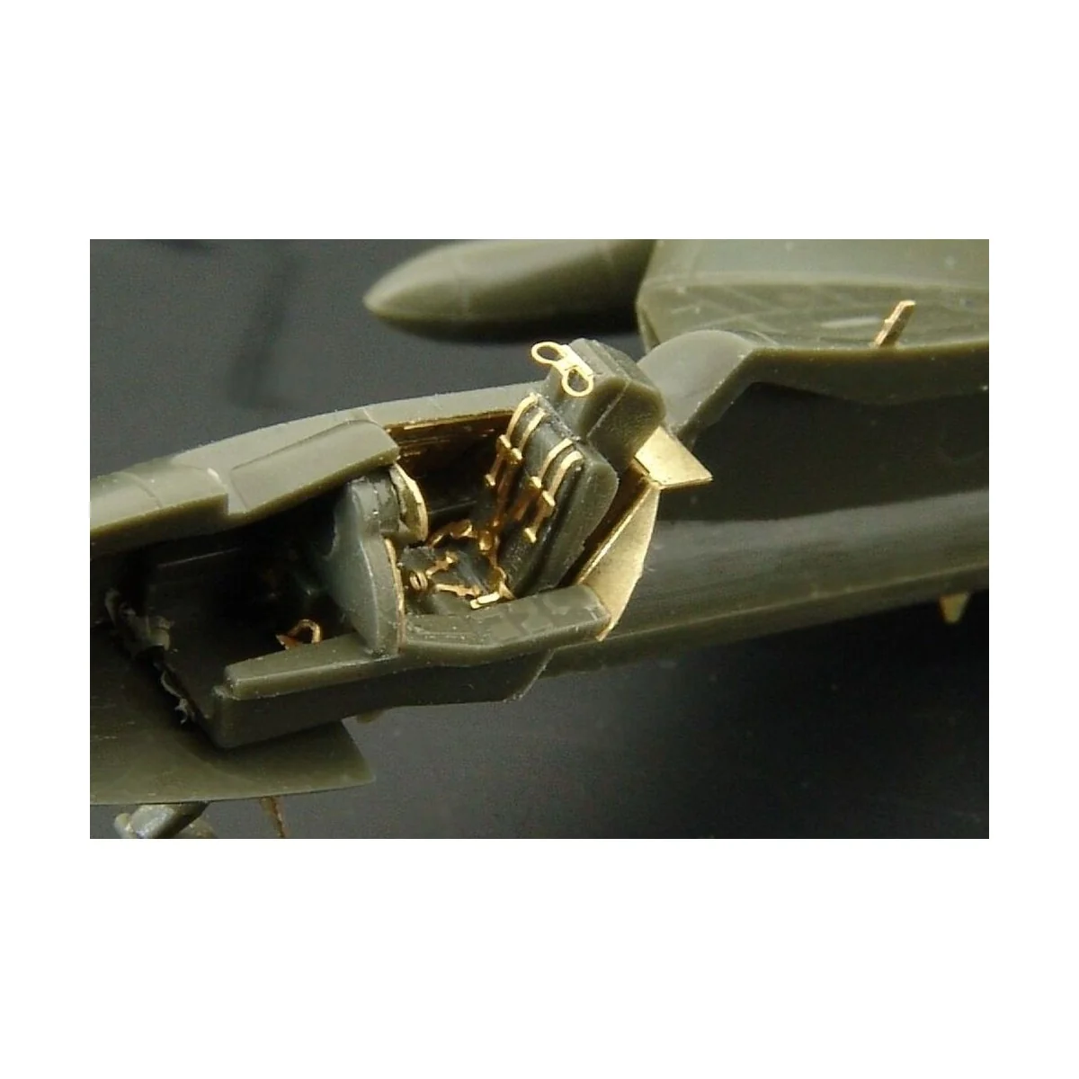 Hawker Hunter FGA 9, 1/144 - Brengun BRL144030