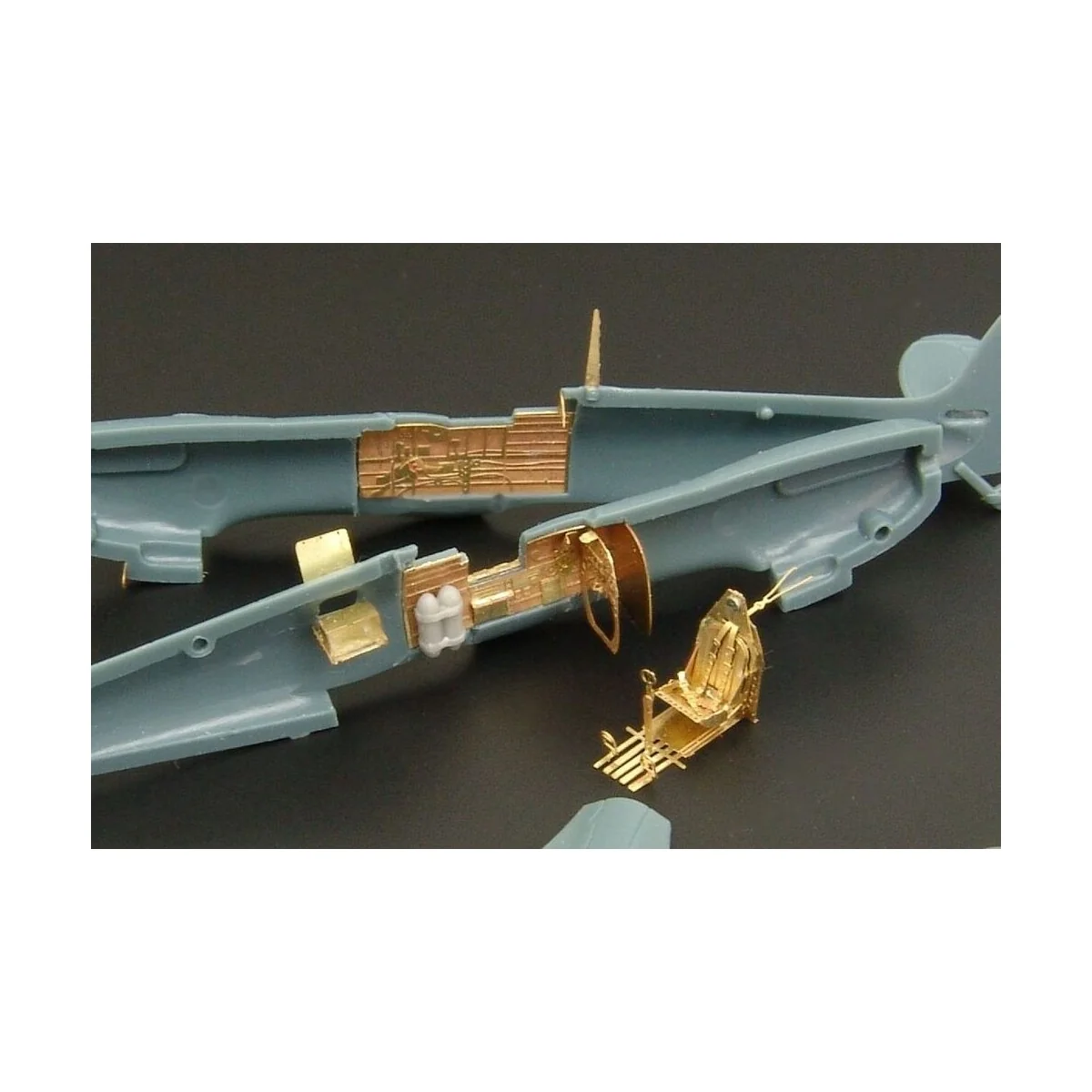 Spitfire Mk IX (Eduard), 1/144 - Brengun BRL144070