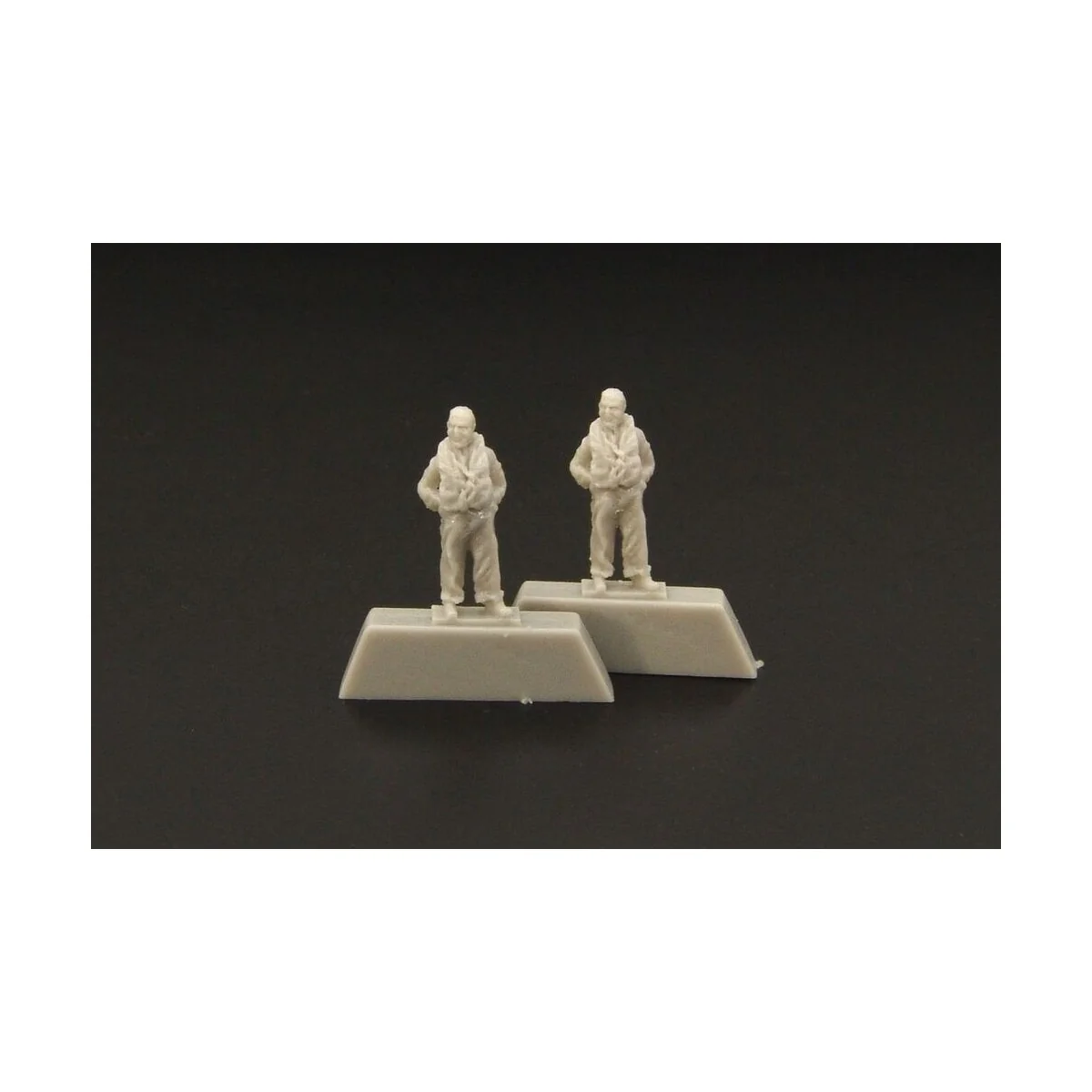 RAF pilot WWII, 1/144 - Brengun BRL144072