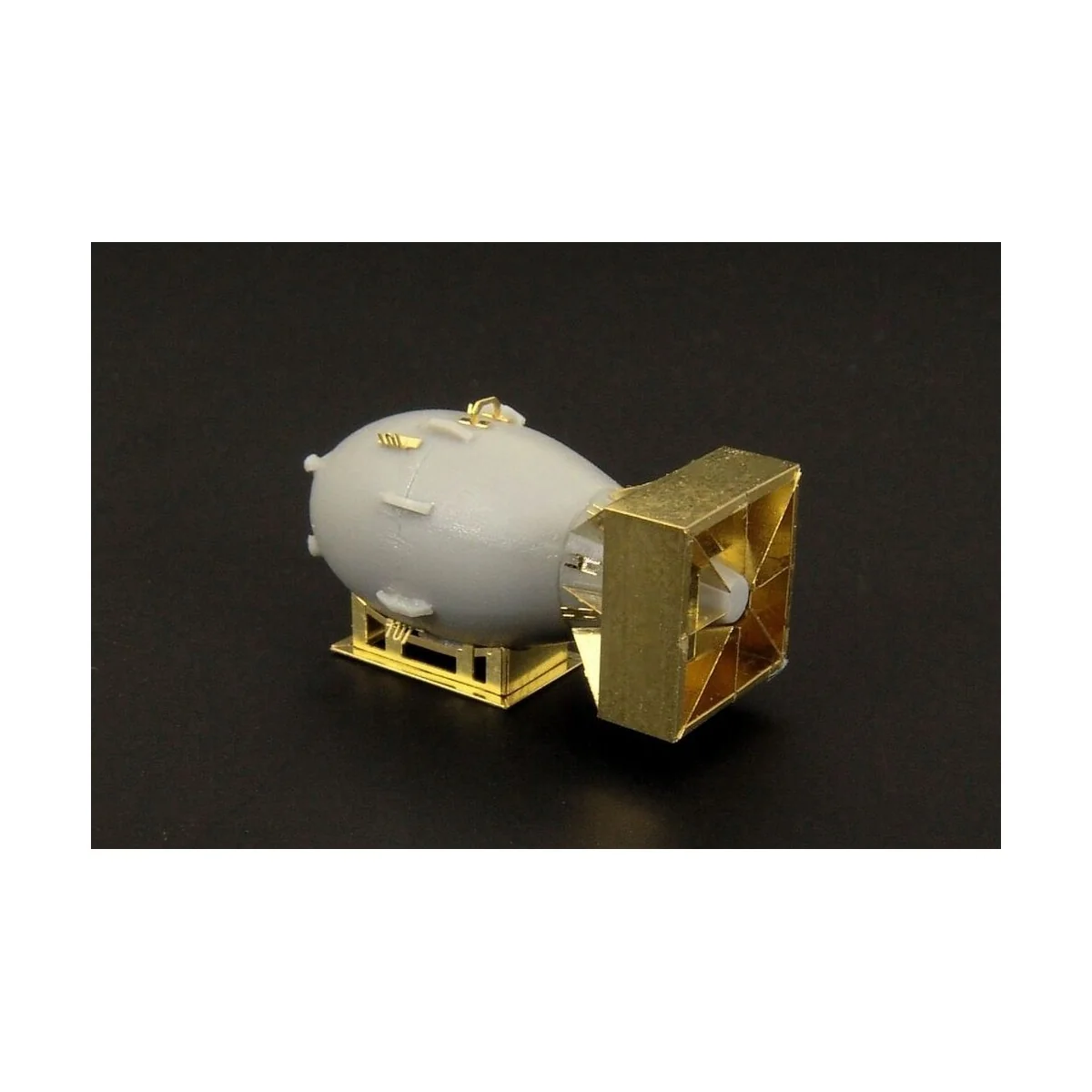 Fat Man - A bomb, 1/144 - Brengun BRL144079