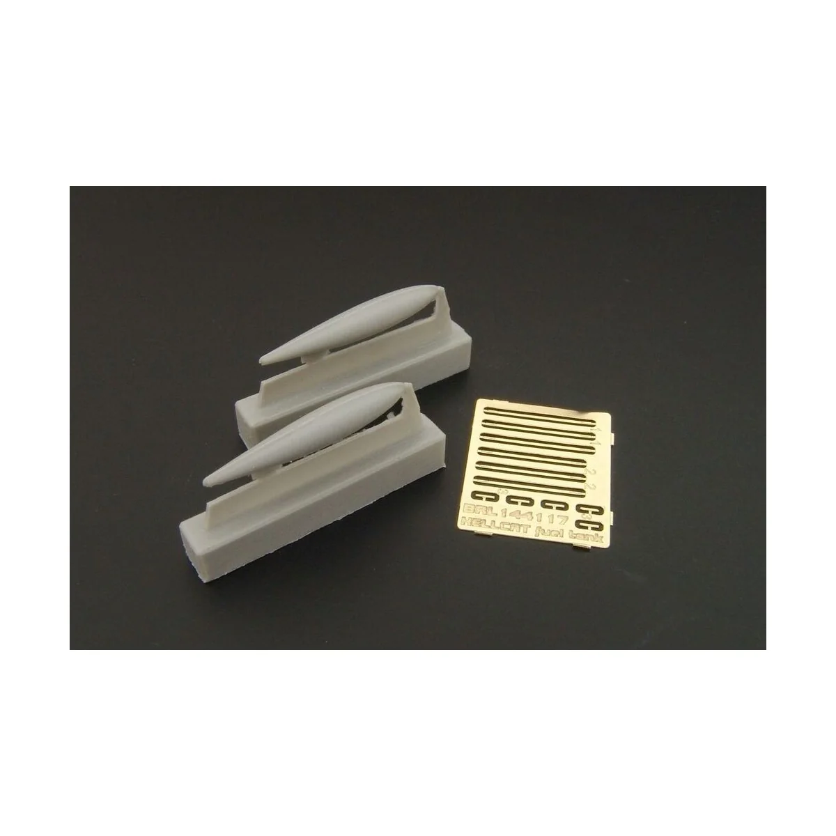 Hellcat fuel tank, 1/144 - Brengun BRL144117