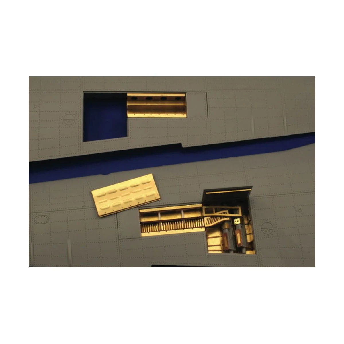 B-24 bomb bay Hasegawa, 1/72 - Eduard Accessories 72489 B-24 bomb bay Hasegawa, 1/72 - Eduard Accessories 72489