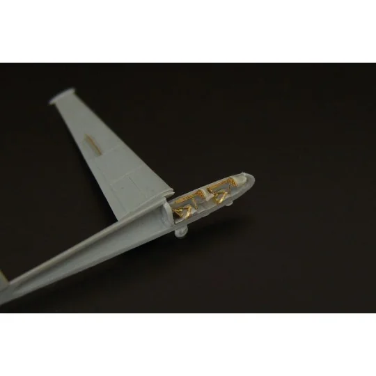 LET L-13 Blaník 2pcs (Mark I kit), 1/144 - Brengun BRL144133