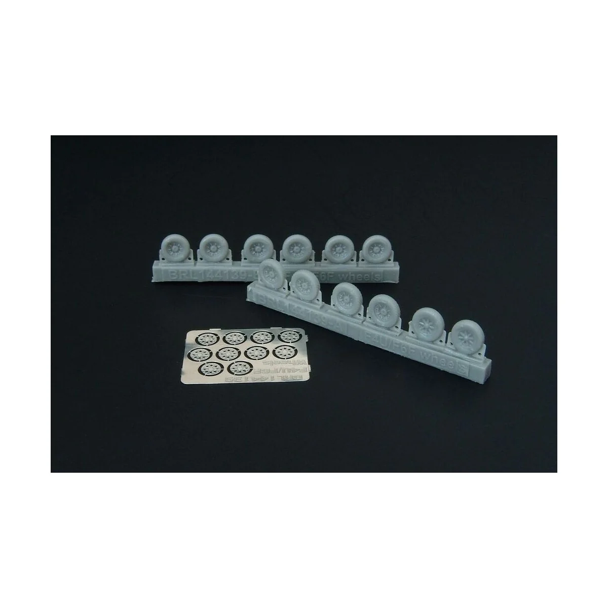 F4U Corsair - F6F Hellcat wheels (five types), 1/144 - Brengun BRL1...