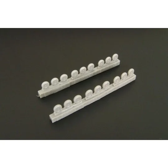 Spitfire wheels set (3 types of tires and spokes), 1/144 - Brengun ...