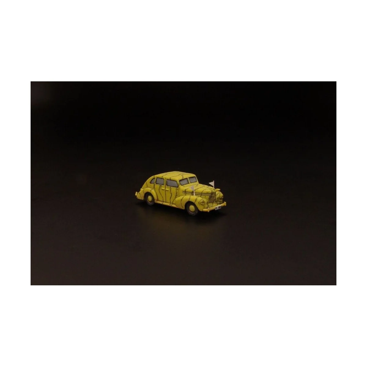 German staff car- hardtop (2 in set), 1/144 - Brengun BRS144034