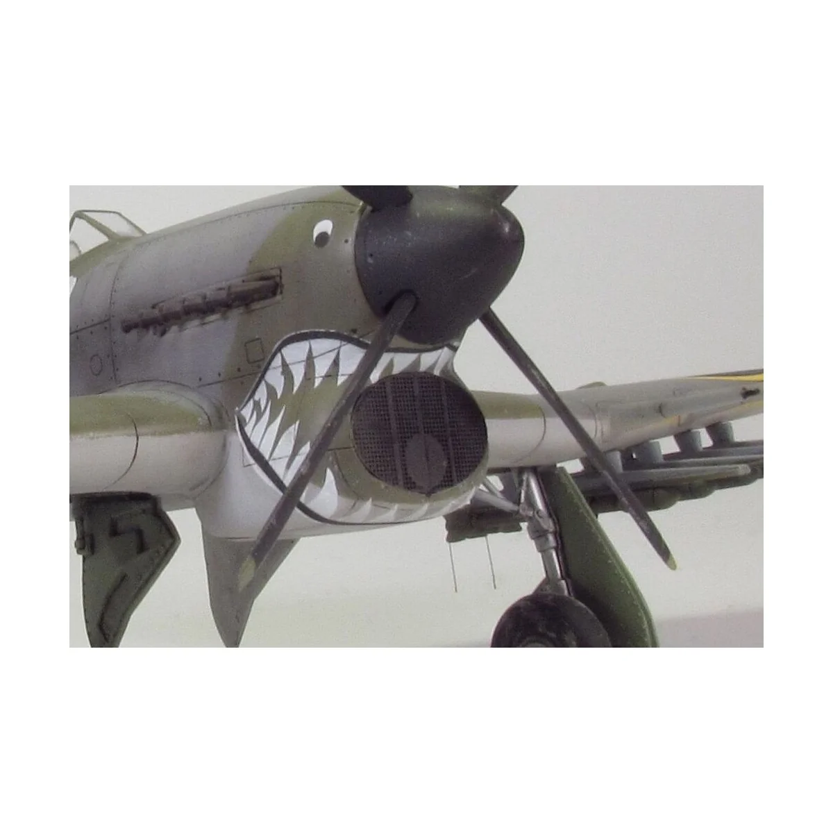 Air intake mesh for Typhoon (Academy), 1/72 - Brengun BRL72018