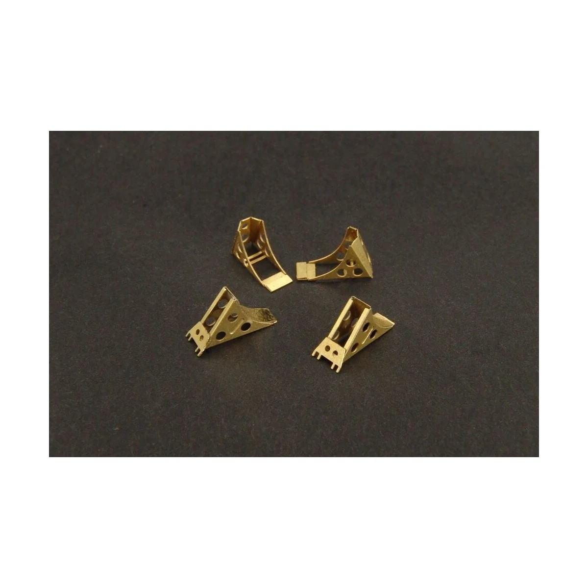 Soviet modern wheel chocks, 1/72 - Brengun BRL72027