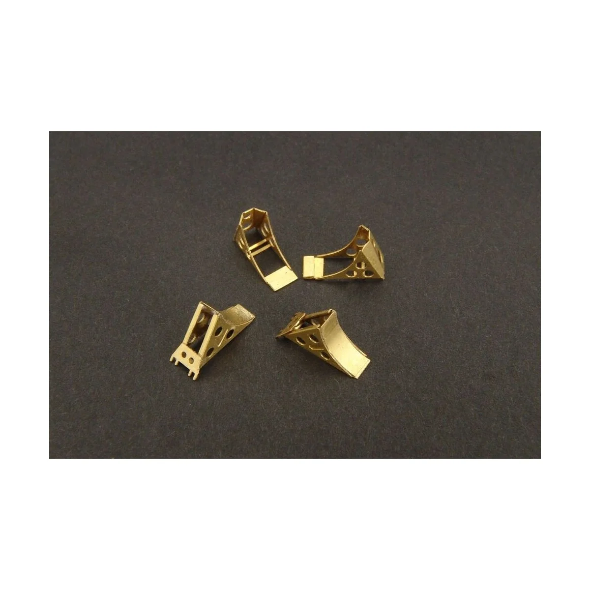 Soviet modern wheel chocks, 1/72 - Brengun BRL72027