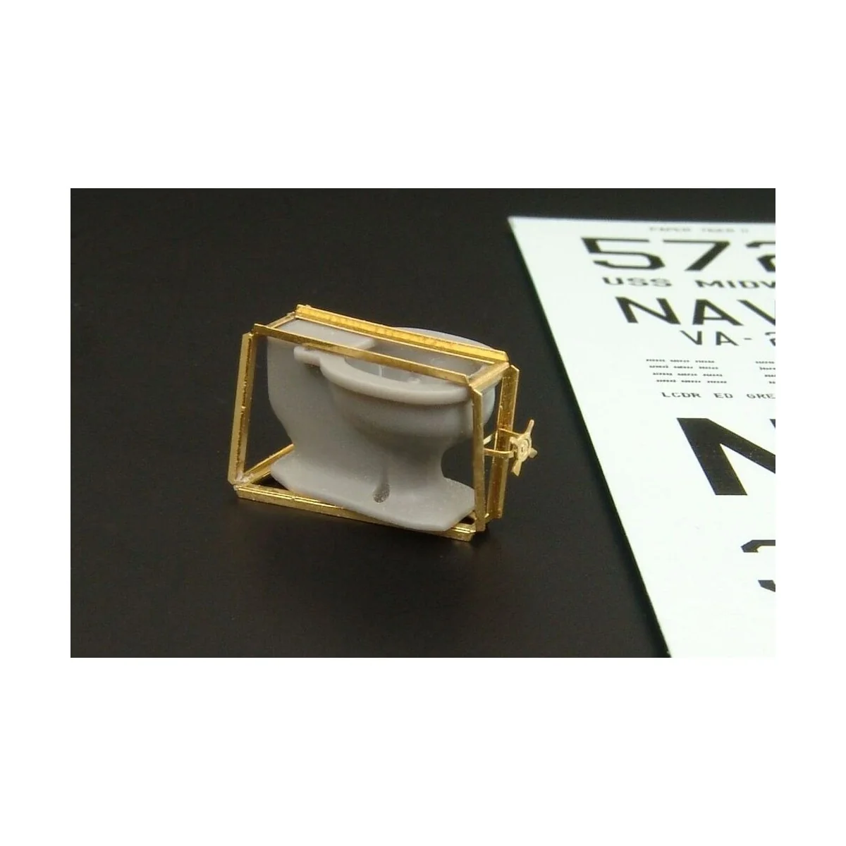 Toilet bomb for Skyraider, 1/72 - Brengun BRL72046