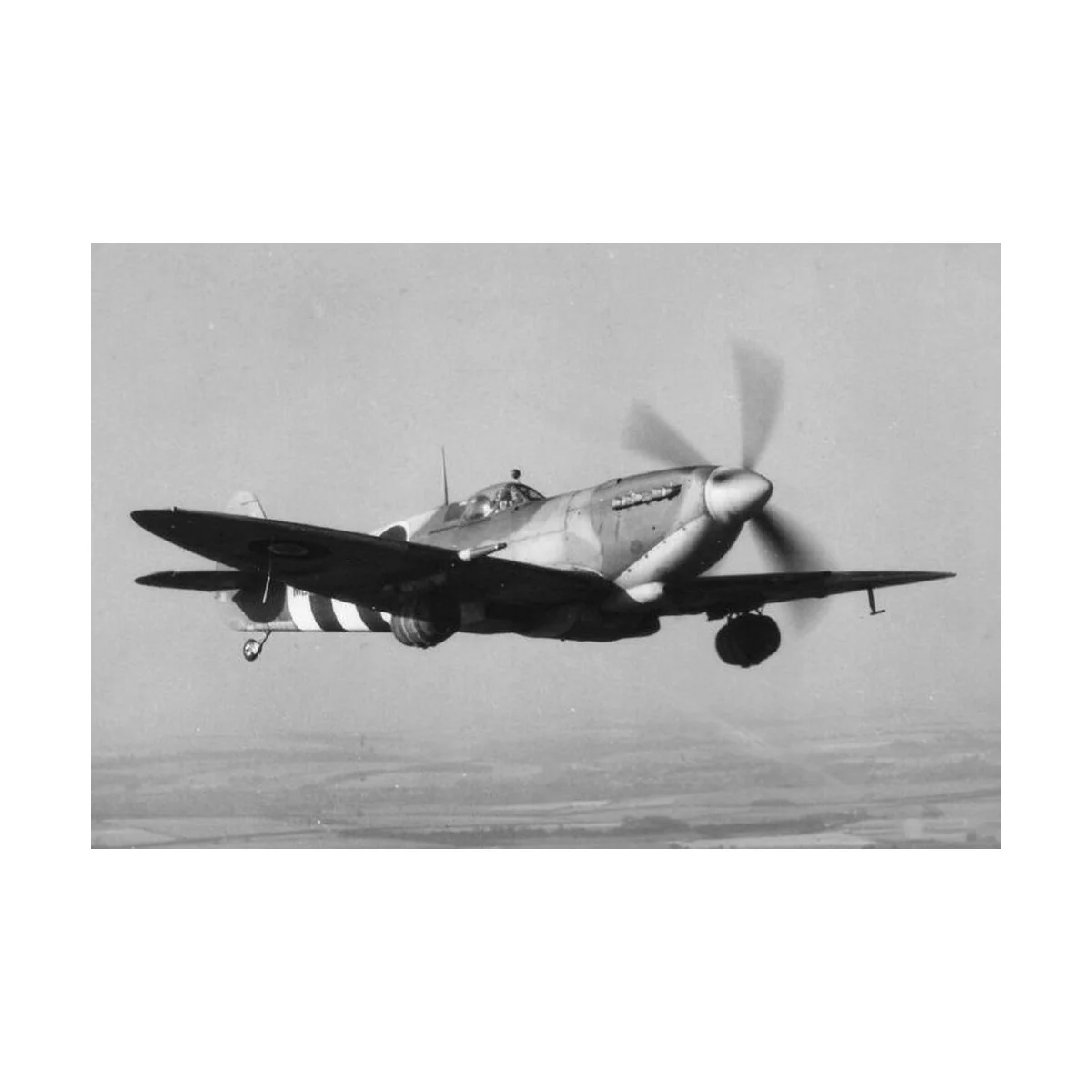 Beer Spitfire Mk IX, 1/72 - Brengun BRL72063