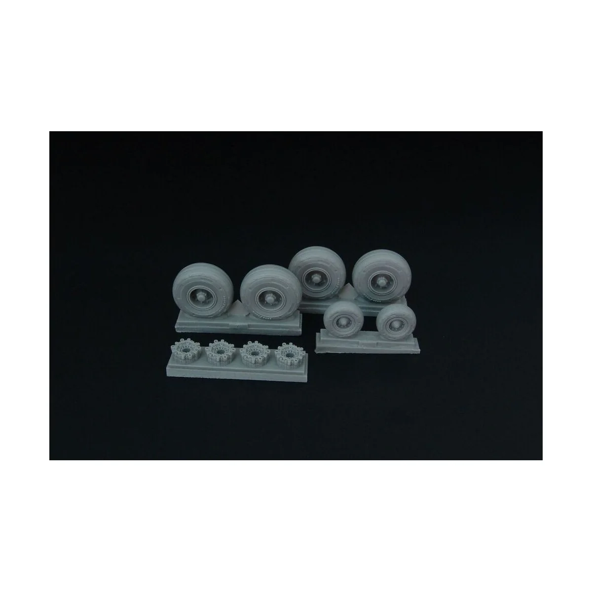 C-130 wheel set (with disc brakes) (Italeri), 1/72 - Brengun BRL72147