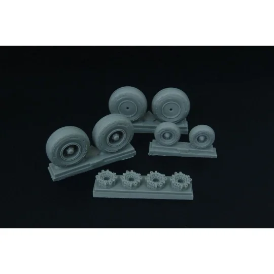 C-130 wheel set (with disc brakes) (Italeri), 1/72 - Brengun BRL72147