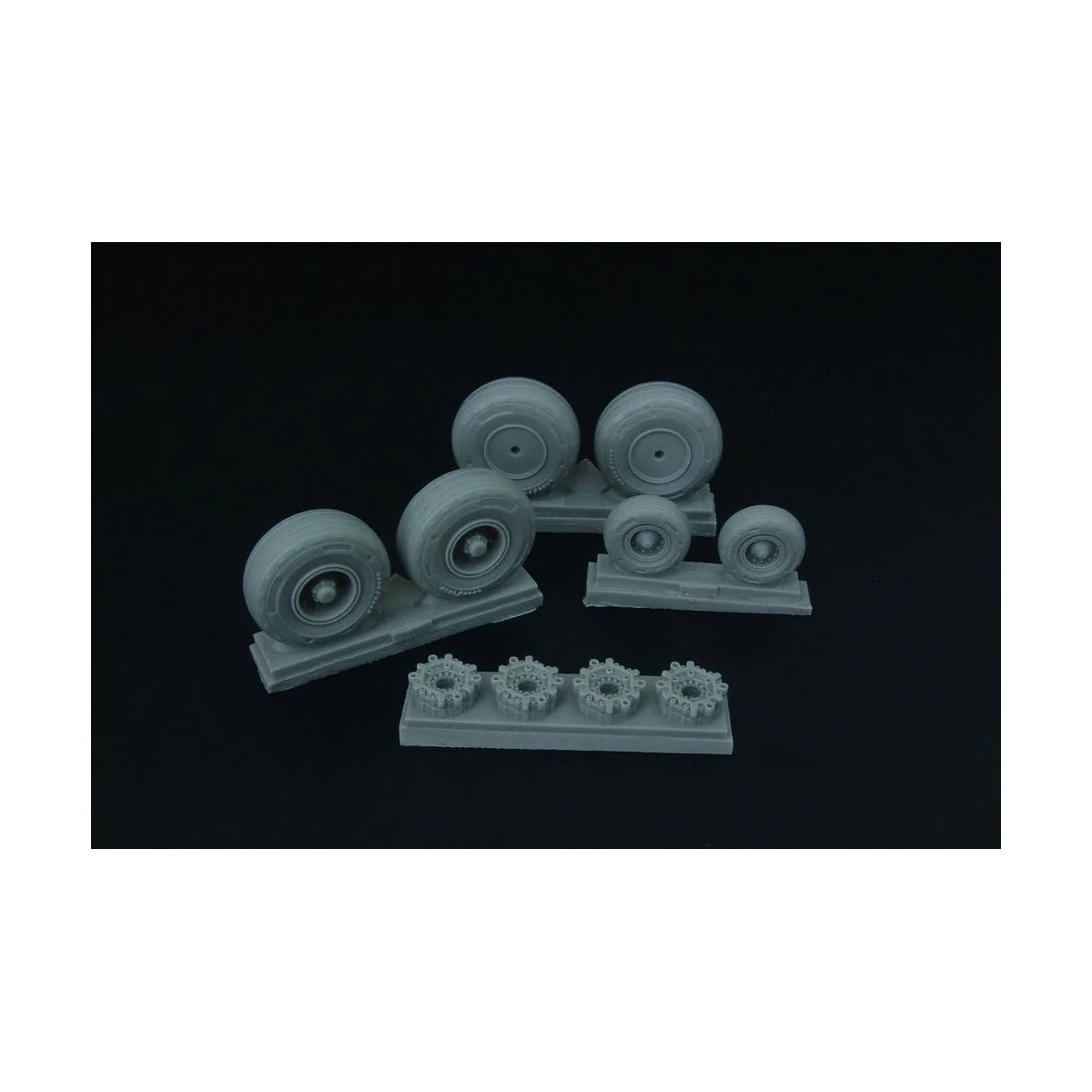 C-130 wheel set (with disc brakes) (Italeri), 1/72 - Brengun BRL72147