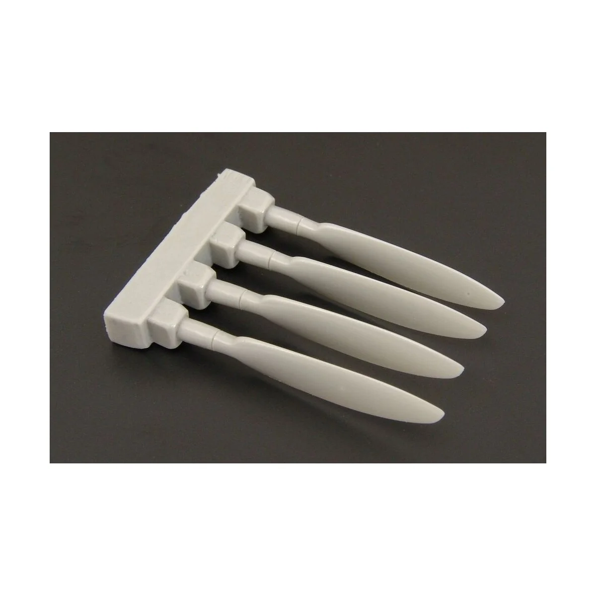 Rotol propeller (4 blade), 1/48 - Brengun BRL48036